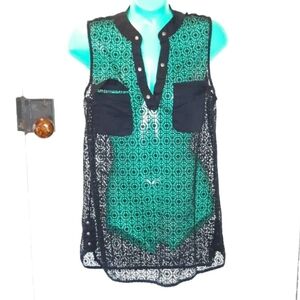 Simply Noelle S/M lacy cover up
